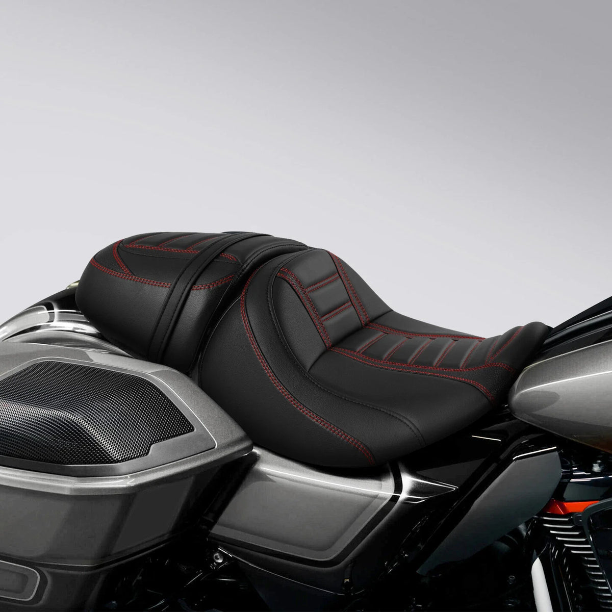 Driver Passenger Seat for Harley CVO Street Glide FLHXSE (2023–2025)