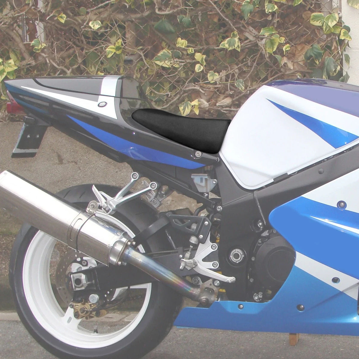 Front Rider Driver Seat for Suzuki GSX-R1000 (2001–2002)