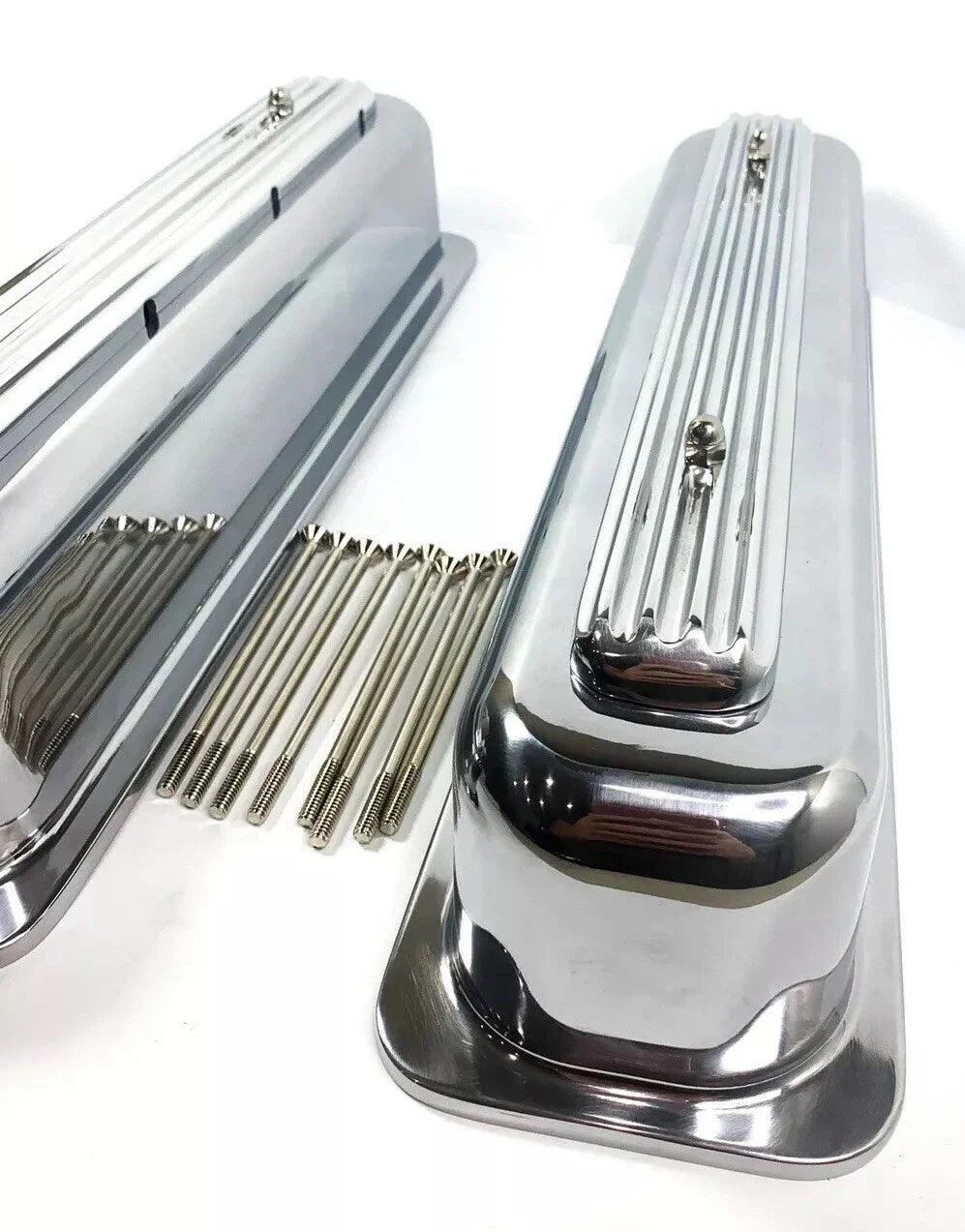 Tall Finned Aluminum Center Bolt Valve Covers for SBC Chevy Show Quality (SBC)