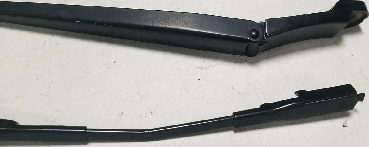 Wiper Arm Set for Lincoln MKS (2009–2012) Ford OEM