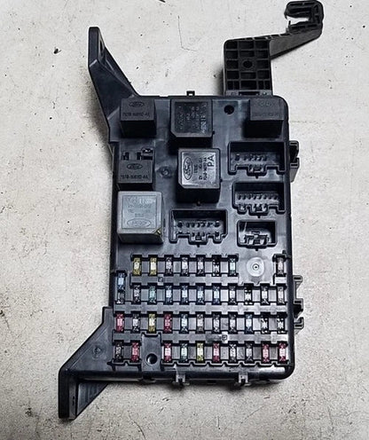 Interior Fuse Block for Jaguar X-Type (2002–2003)
