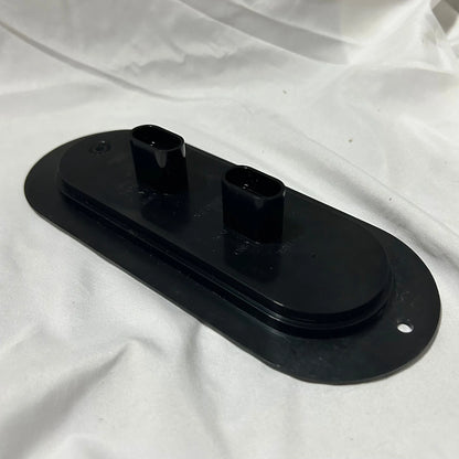 6" Oval Red Lens Stop/Turn Flange with Amp Connectors for Tecniq (T70-RWFA-1)