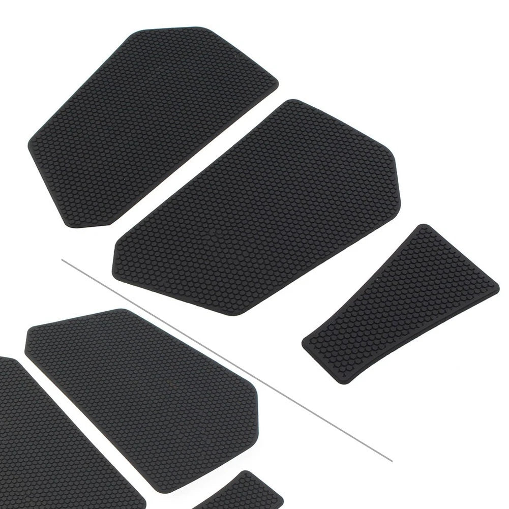 Tank Grip Pads with Center Tank Protector for Honda CBR 600 RR (2020–2023)