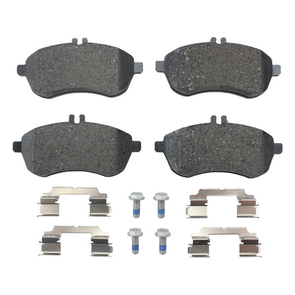 Set of 4 Low-Met Disc Brake Pads for Mercedes R172 W204 (2011–2015)