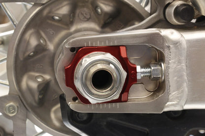 Axle Blocks Elite Hon Red for Honda CRF450R & CRF250R (2002–2008)
