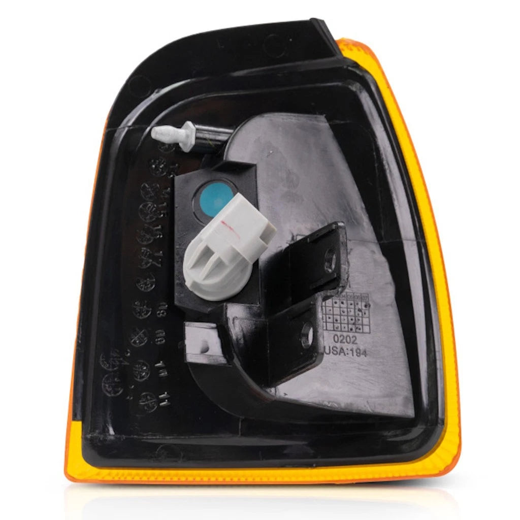 Turn Signal/Parking Light for Ford Ranger (2001–2005) CLX-M0-18-5664-00-1-CL360A1, FO2520168