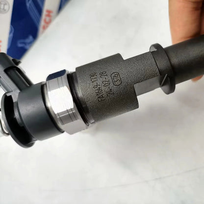 Set of 4 Diesel Injectors for Mazda BT-50, Ford Ranger (0 445 110 250)
