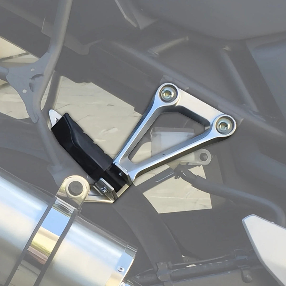 Passenger Footpegs & Bracket for Honda CB500X (2013–2016), CB500F, CBR500R (2013–2015)