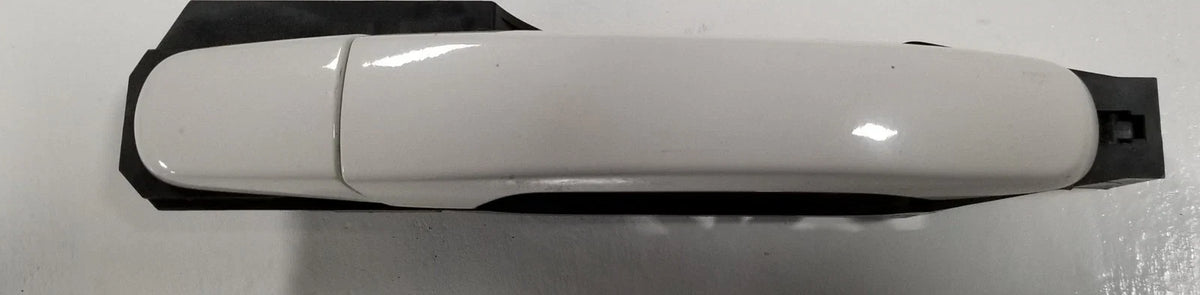 Exterior Door Handle for Saturn Aura (2007–2009) RH Passenger Side White