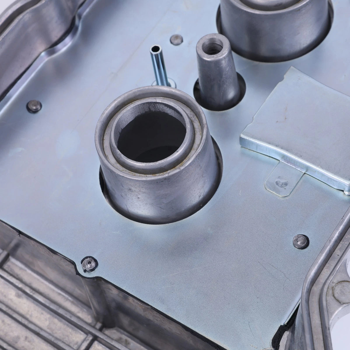 Engine Valve Cover with Gasket for Toyota Corolla/Celica/Matrix (2000–2008) 004-449ALU, 1120122060