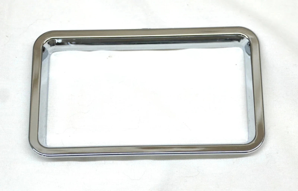 A/C Heater Vent Frame Surround Bezel for Freightliner Classic FLD (68231)