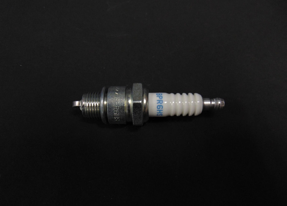 2X NGK Spark Plug BPR6HS for Snowmobile (Read Listing)