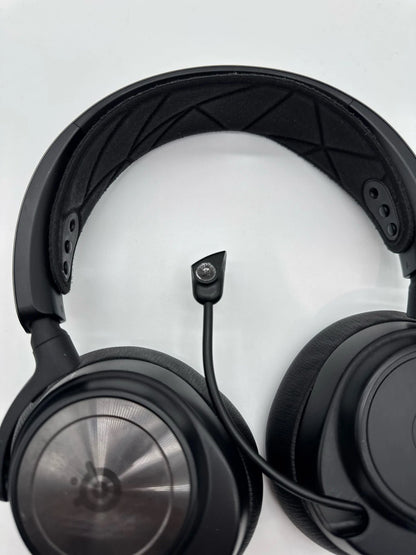 2X SteelSeries Arctis Nova Pro Wireless Headset for Xbox (Multi-System)