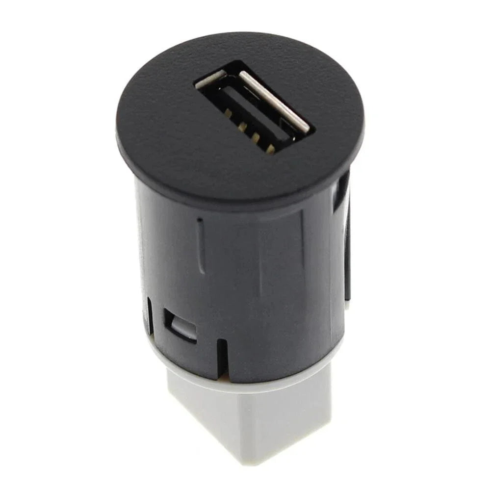 Car USB Port Socket for Chevrolet Silverado 1500 2500 HD 3500 HD (2014–2023)