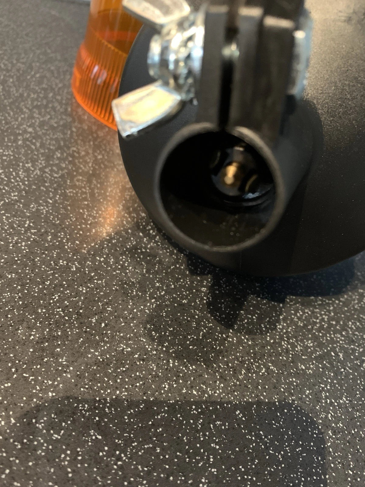 Dual Voltage Halogen Rotating Beacon Pole Fitting for RCV9940