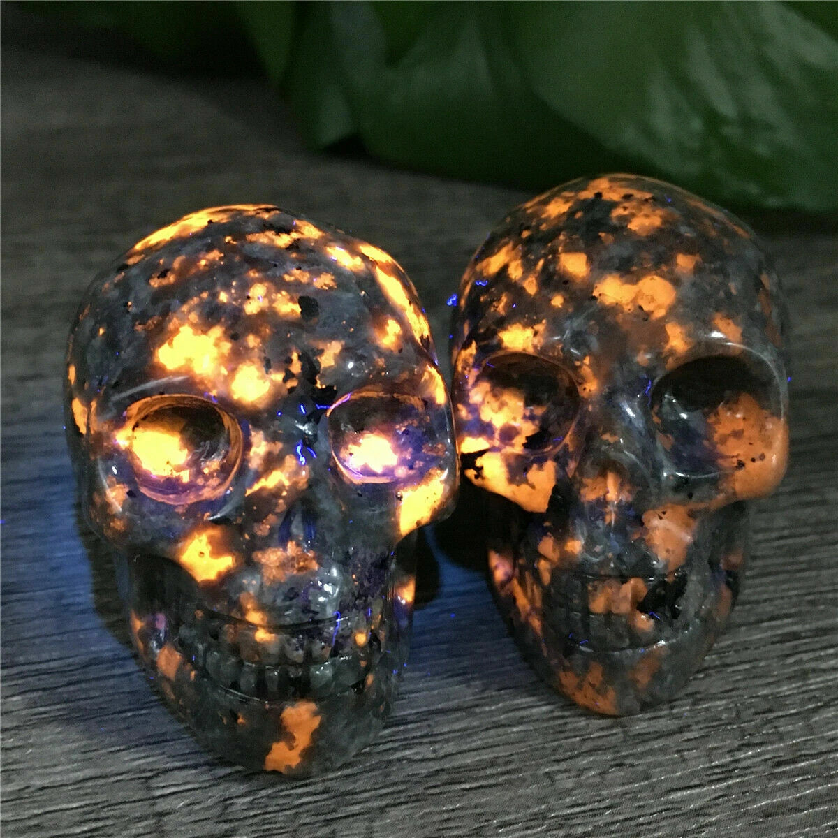 Natural Yooperlite Flame Stone Skull Quartz Crystal Carved Gift