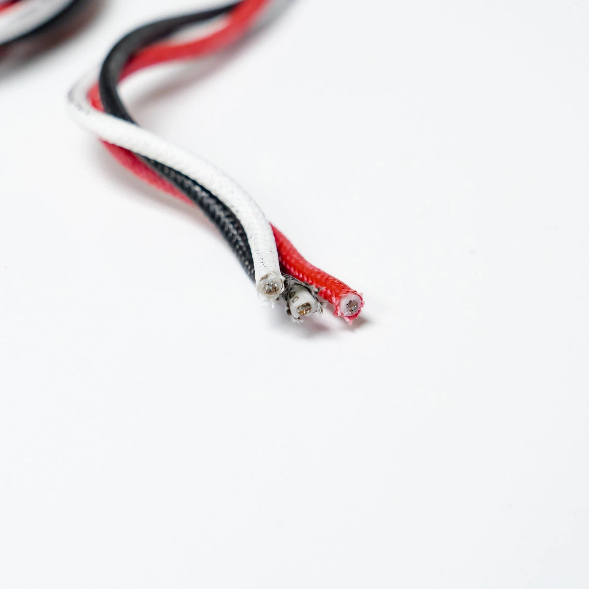 5' 14 Gauge 3 Strand Glass Braided Wire for Automotive Applications