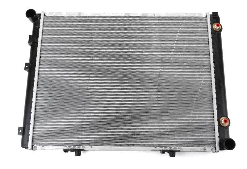Radiator for Mercedes Benz 190E (1984–1992) 2015008103A