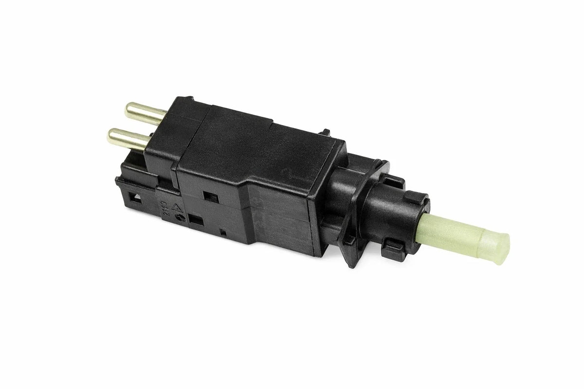 Genuine OEM Brake Light Switch for Mercedes-Benz 190E, 300E, SL500 (1982–1993) 0015450109