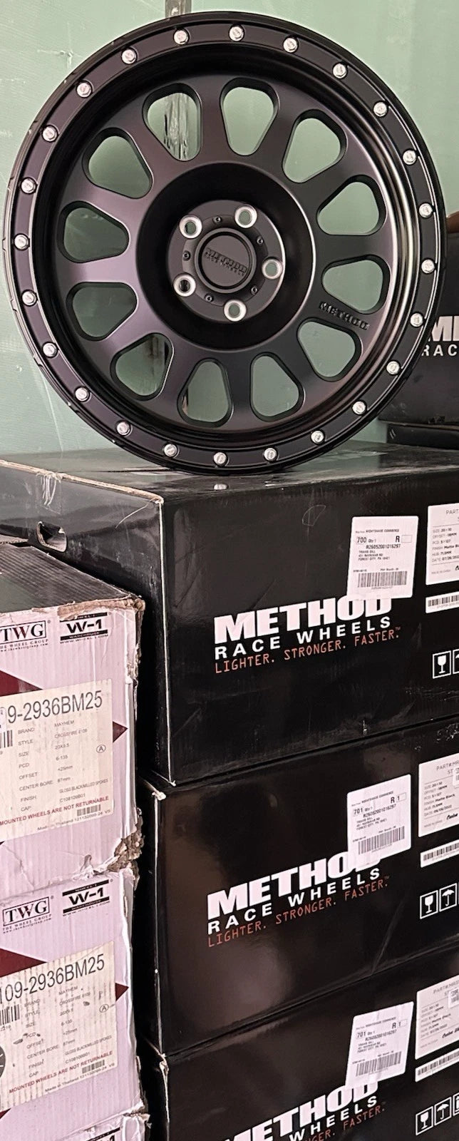 Set of 5 Method Wheels 315 20x10 for Jeep Wrangler & Gladiator (2007–2026) MR31521050518N