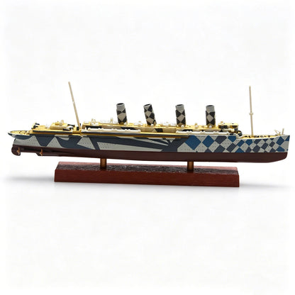 Diecast HMT Mauretania Cruise Ship Model 1:1250 Scale for Collectors