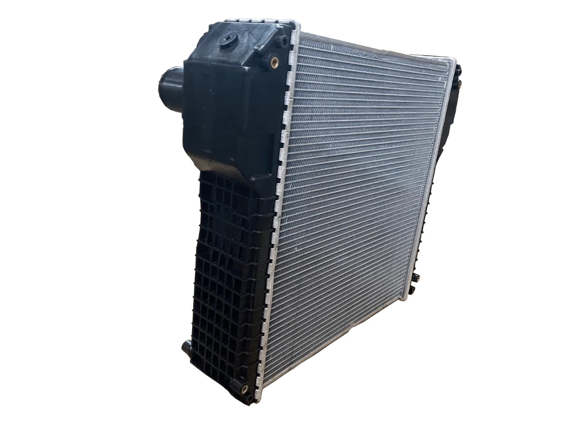 Backhoe Radiator for Case IH 570 580L 580SL 590SL 4300 (OE# 234876A1 234876A2)