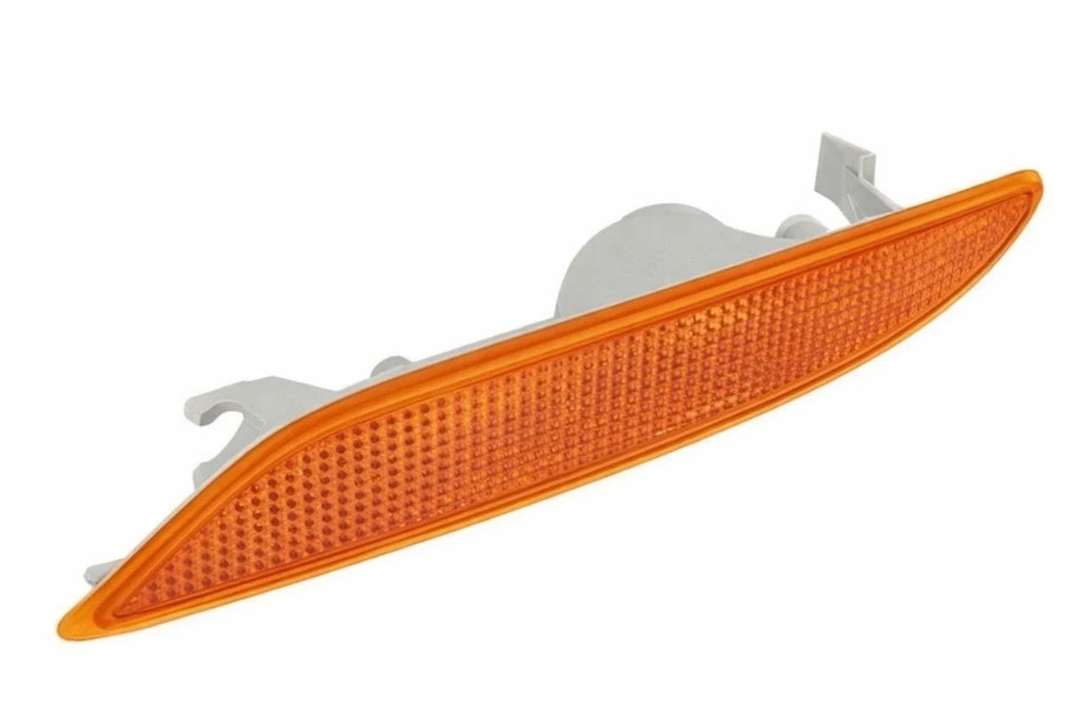 Left Side Marker Light for Mercedes-Benz S550 (2007–2009) 2218200121