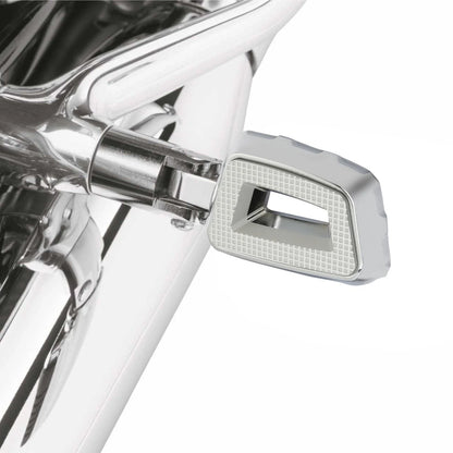 Chrome Footpegs for Harley Softail Fat Bob Low Rider Fat Boy (2018–2023)