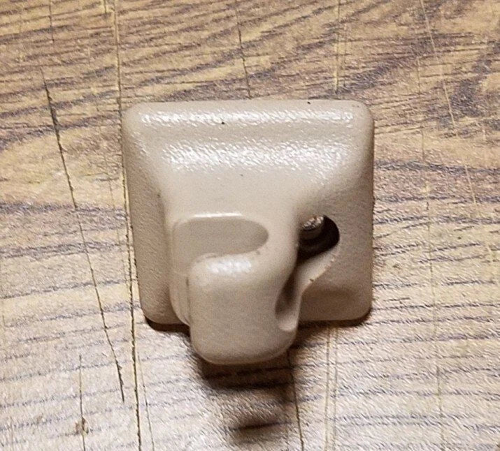 Sun Visor Clip for Ford Thunderbird Mercury Cougar (1997) Prairie Tan