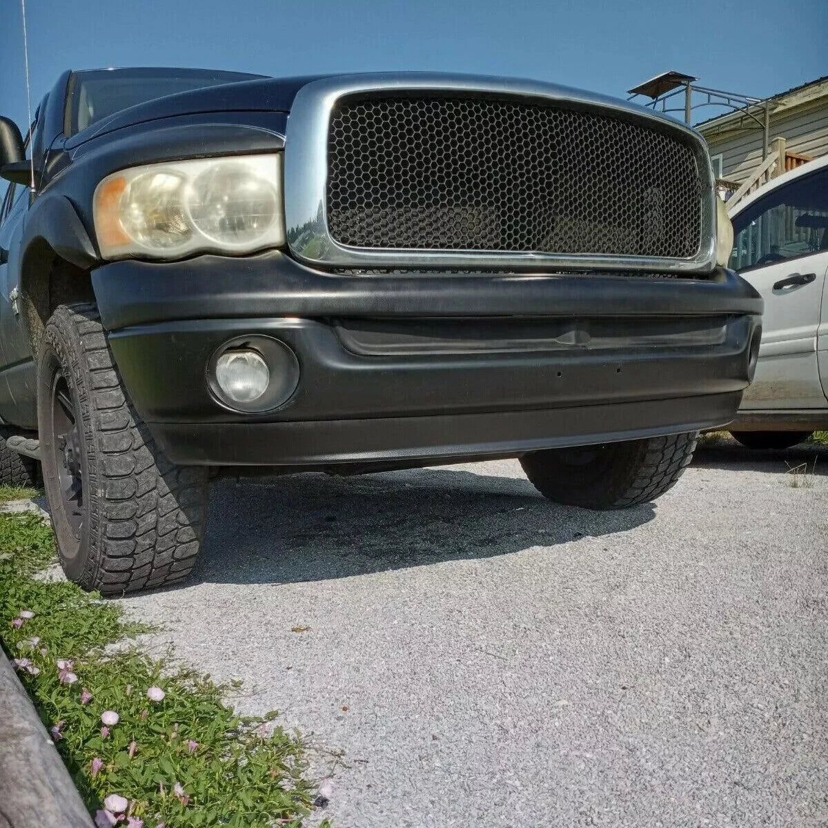 1-Piece Bumper Cover for Dodge Ram 1500 2500 3500 (2002–2005) - CON-A000000641, 5073002AC, 5073002AB, CH1000338