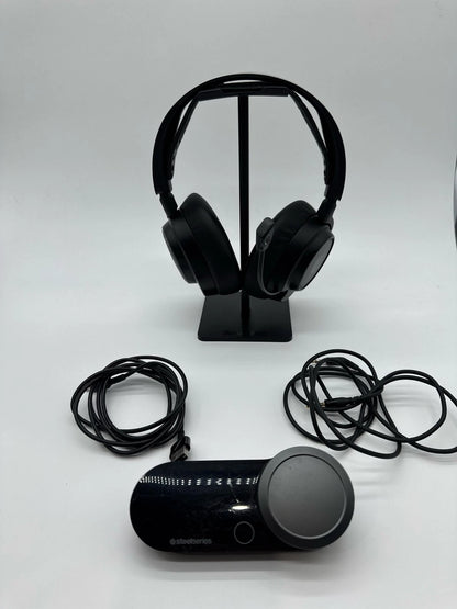 2X SteelSeries Arctis Nova Pro Wireless Headset for Xbox (Multi-System)