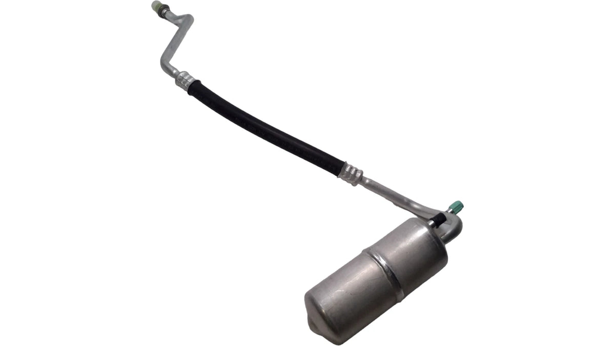 Accumulator with Hose Drier for Ford F-150 (1999–2004) 1AMAC56840