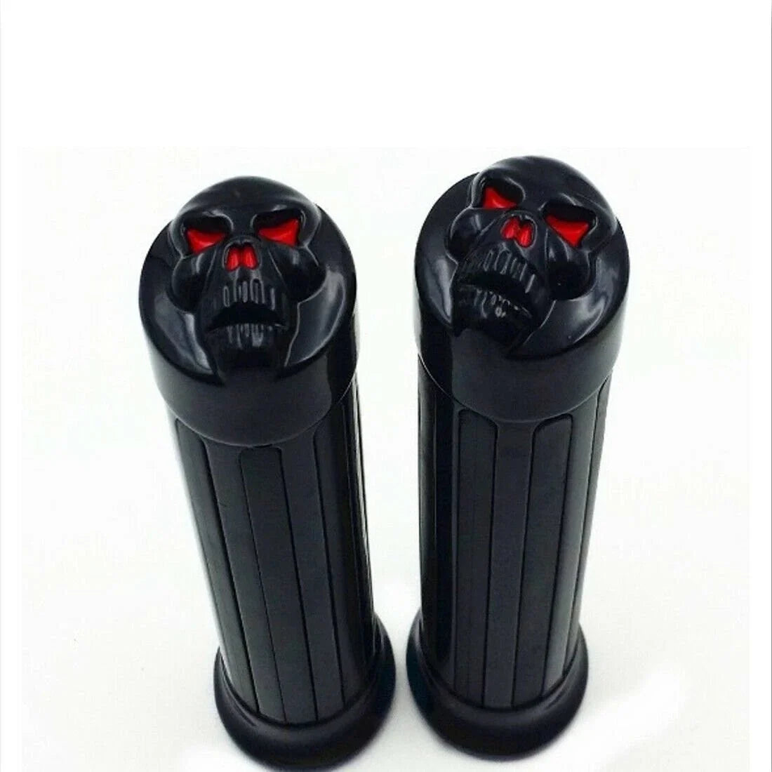 Black Skull Hand Grips for Harley Davidson Chopper Softail Dyna (25mm)