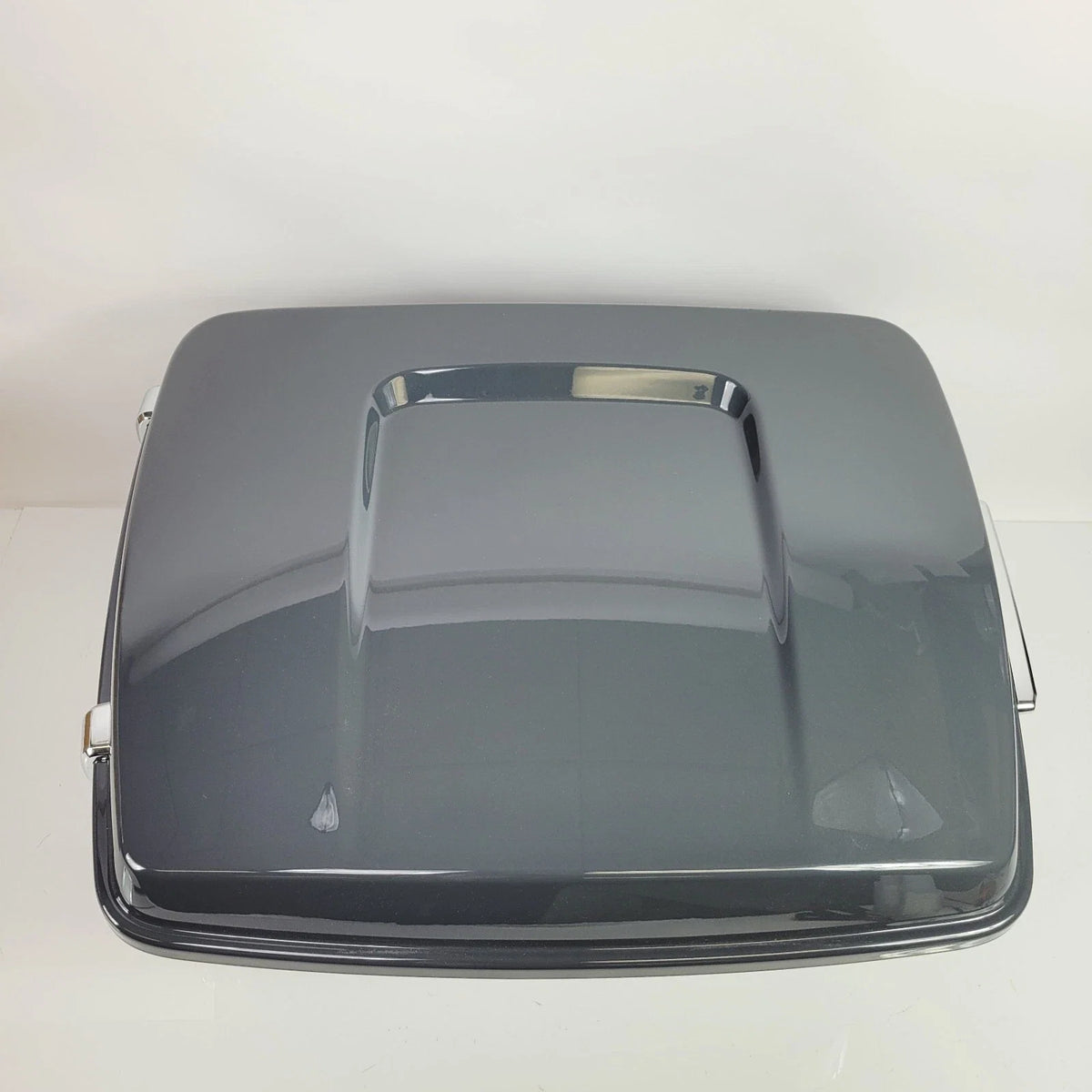 King Tour Pak for Harley Davidson Touring (2014–2025) 53000399EGZ Gunship Gray