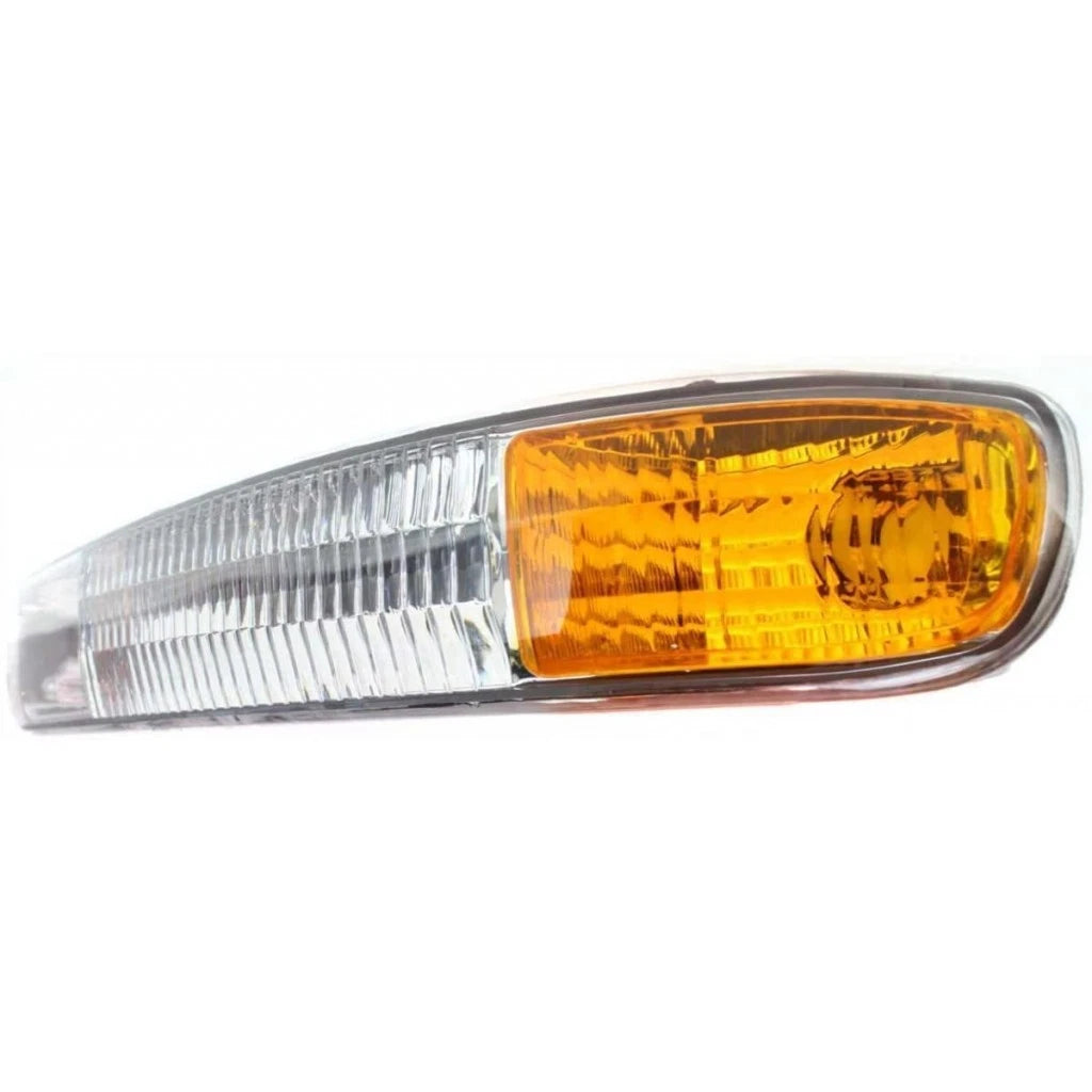 Front Signal/Corner Light for Yukon XL 1500 (2000–2006) CLX-M1-331-1677L-UC-CL360A3, GM2520174