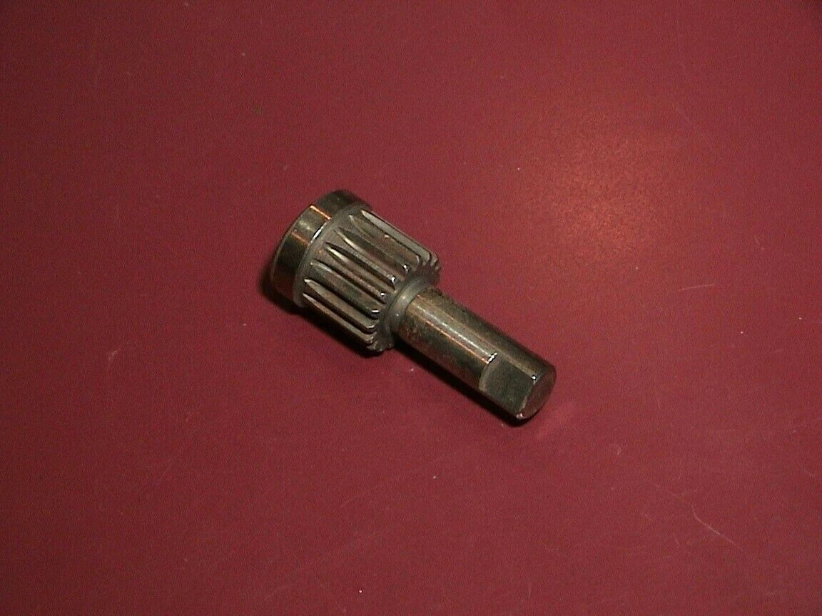 Chainsaw Oil Pump Oiler Piston for STIHL 031 032 038 042 045 (No Years)