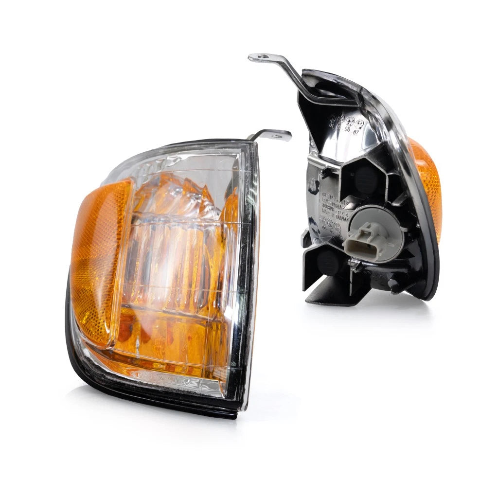 Turn Signal/Corner Light Pair for Toyota Tundra (2000–2004) LLX-PAIR-TO2530135C-CL360A70, TO2530135
