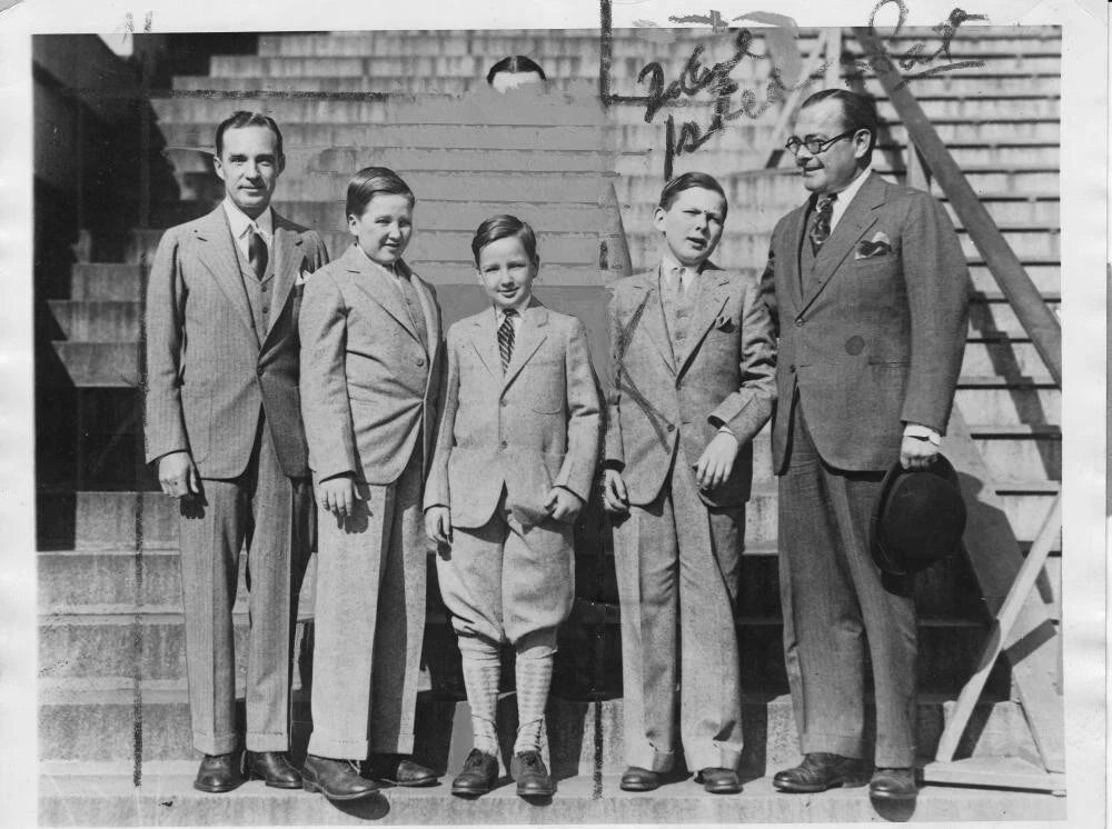 1930 Ford Family Visit Press Photo and Release