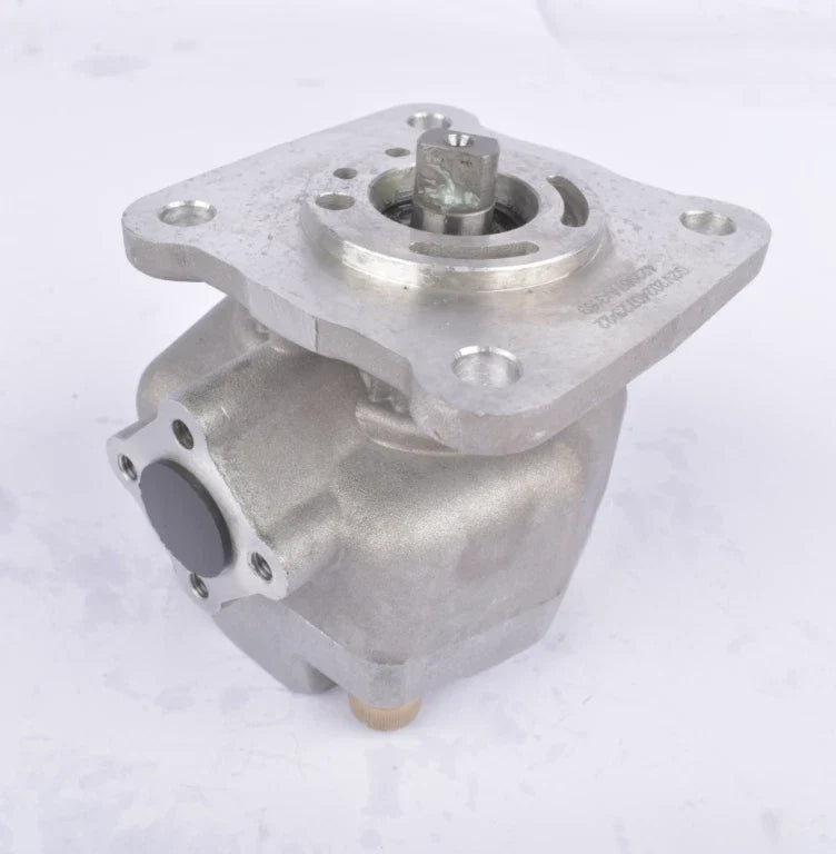 Hydraulic Pump 6662136102 for Kubota Tractor B4200D B5100 B6100 B7100