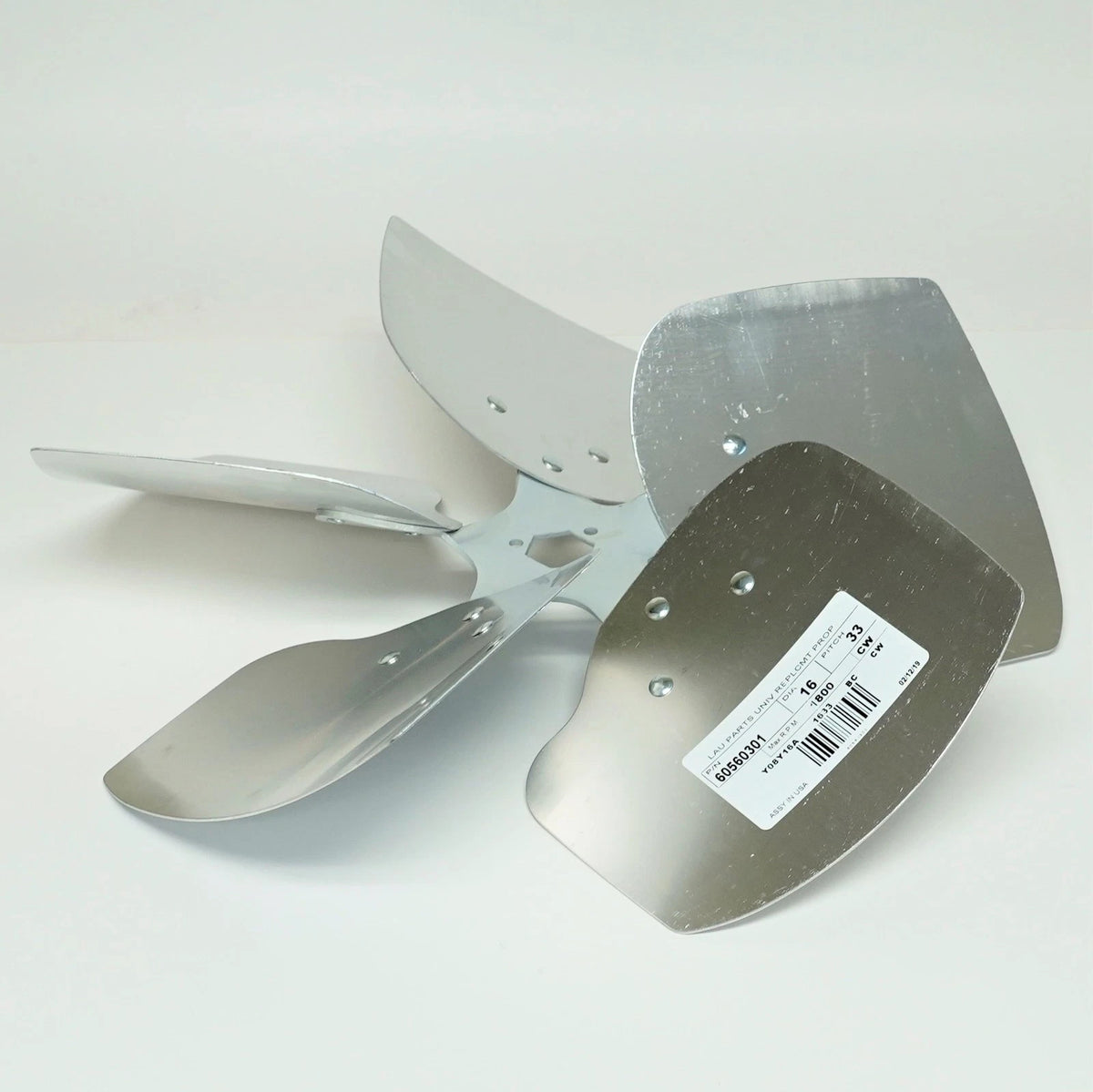 16" Fan Blade for CW Rotation Applications (33 Degree Pitch, 5 Blades)