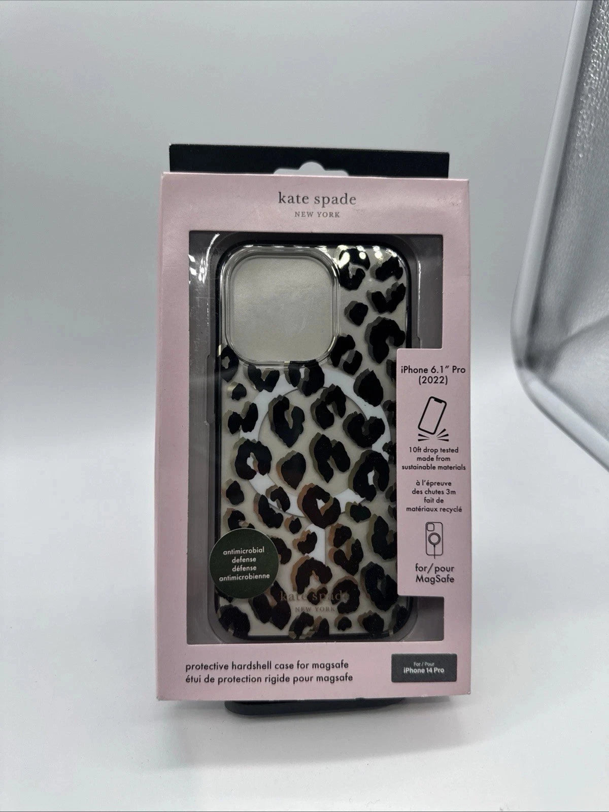 Protective Case with MagSafe for iPhone 14 Pro (2022) - City Leopard