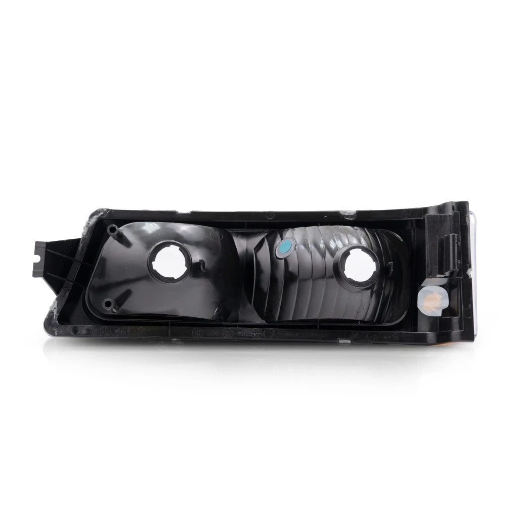 Signal/Parking Light for Chevy Silverado 1500/2500/3500 (2003–2007) LLX-GM2521185-CL360A71, GM2521185
