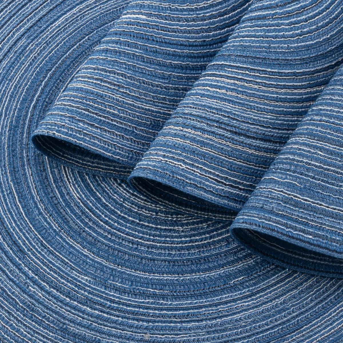 Set of 4 Round Braided Placemats for Seascape Blue (Washable)