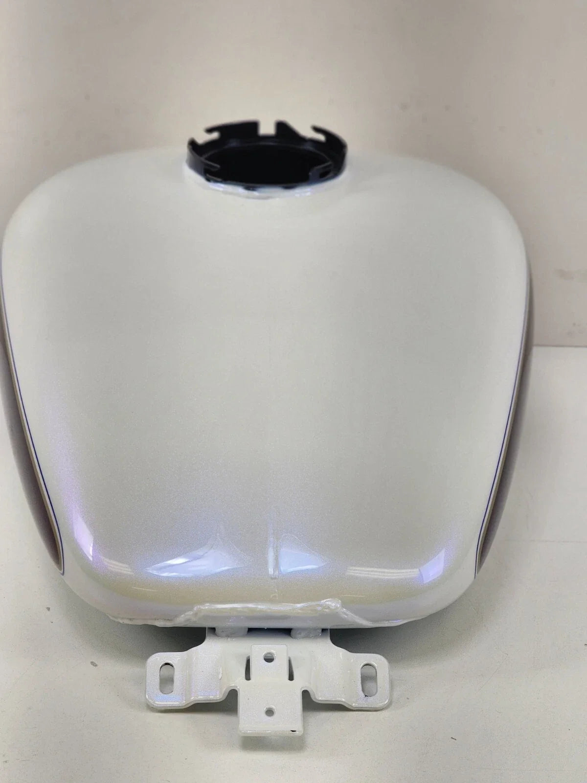 Gas Fuel Tank for Harley Electra Glide (2010) 61356-10DBW White Ice Black Pearl
