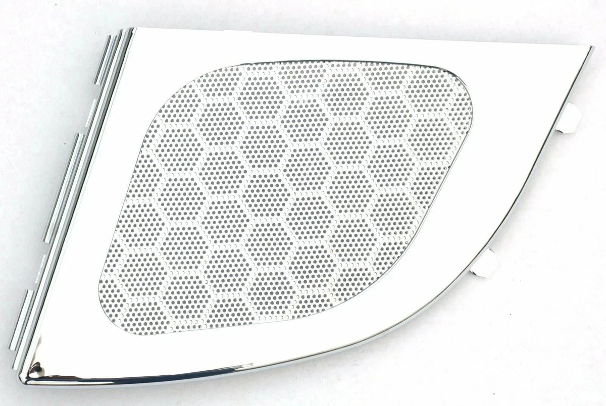 Passenger Side Door Speaker Cover for Freightliner Cascadia (2007–2014) GG67839, 67839