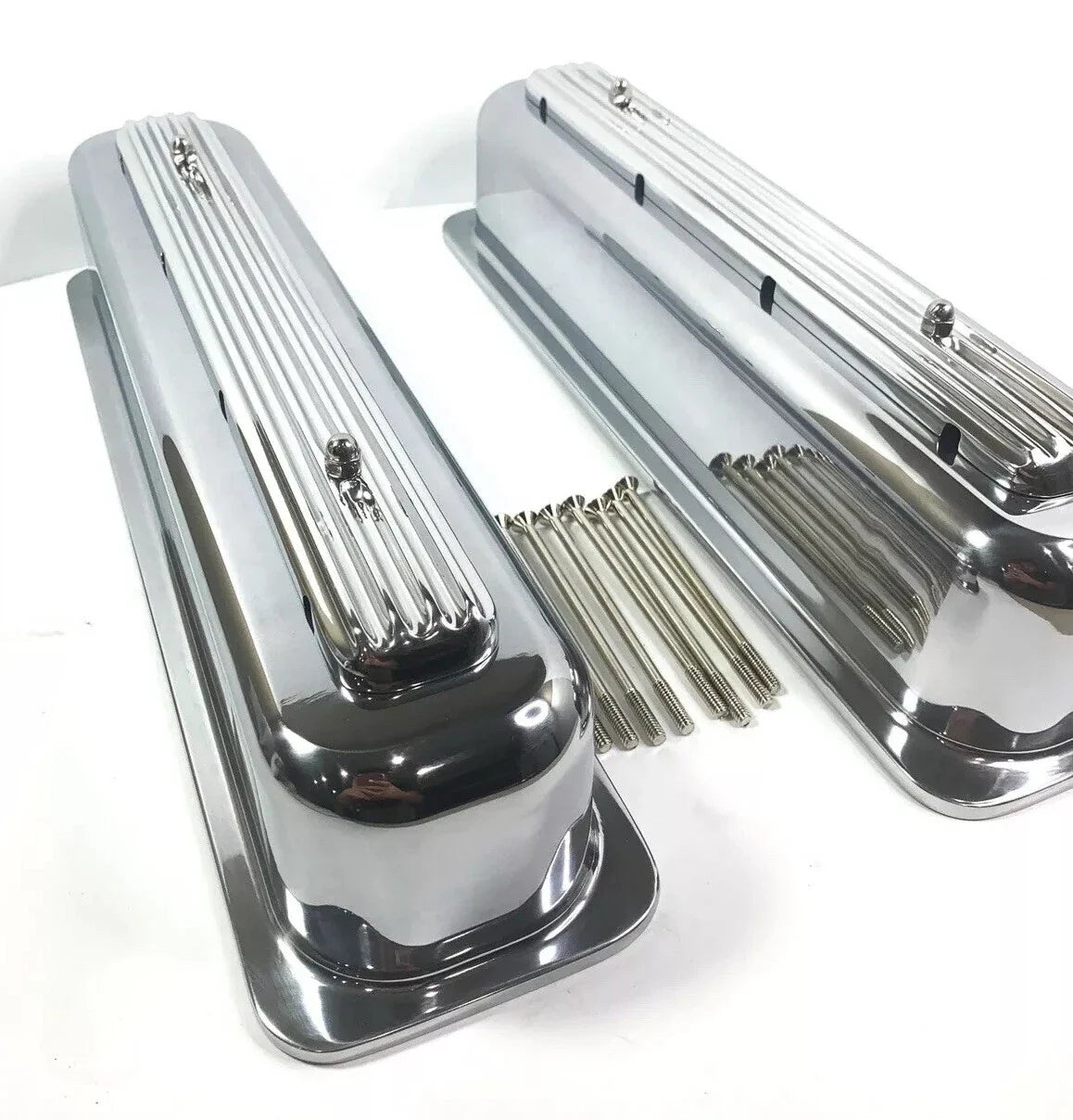Tall Finned Aluminum Center Bolt Valve Covers for SBC Chevy Show Quality (SBC)