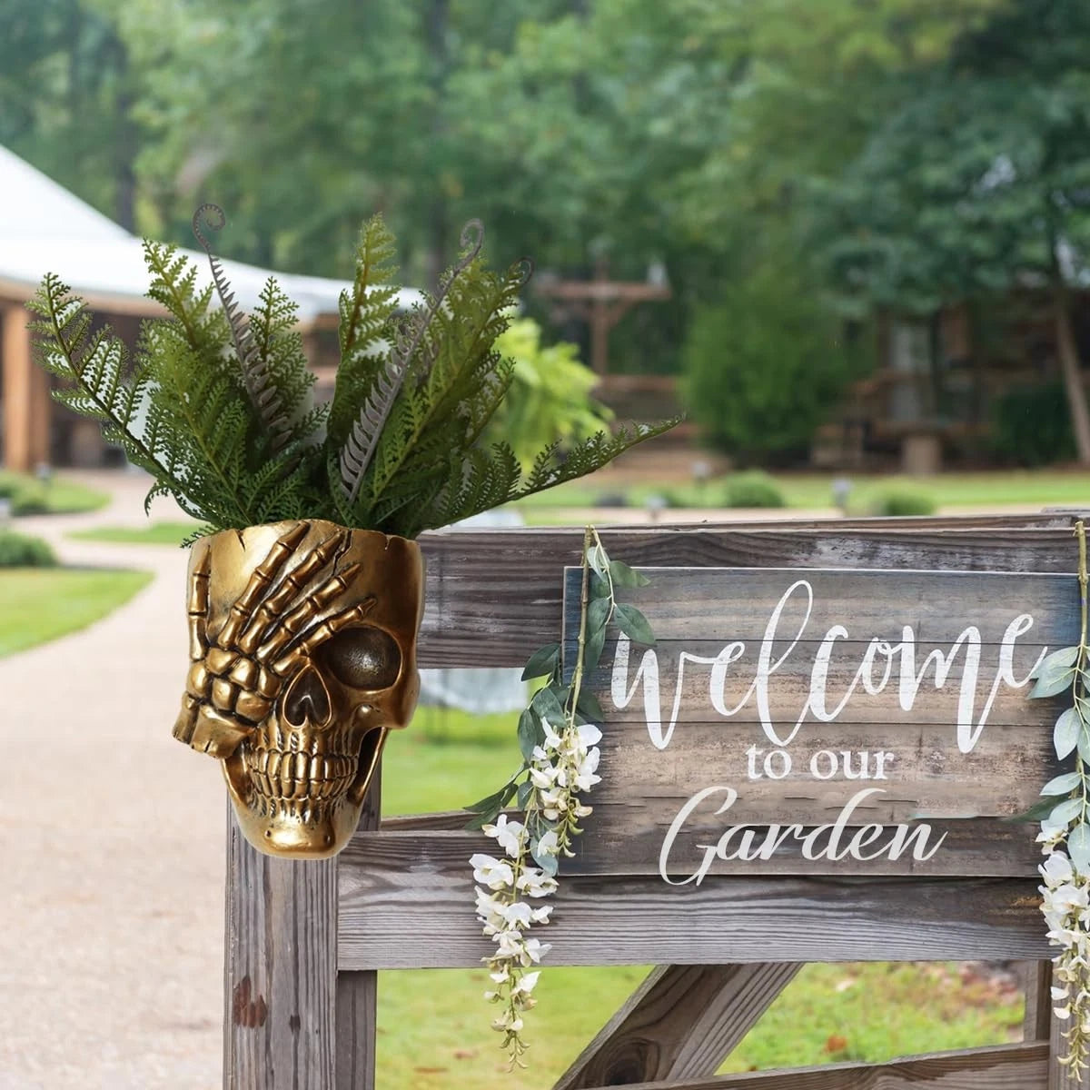 Skull Fence Planter for Outdoor Plants (Indoor/Outdoor)
