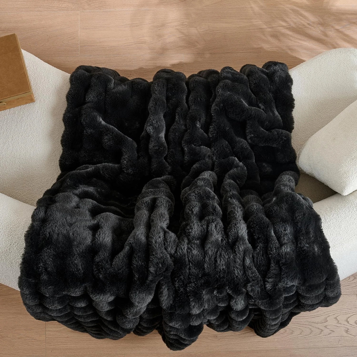 Fluffy Faux Fur Throw Blanket 90x90 for Couch Bed - Luxury Soft Thick Fuzzy