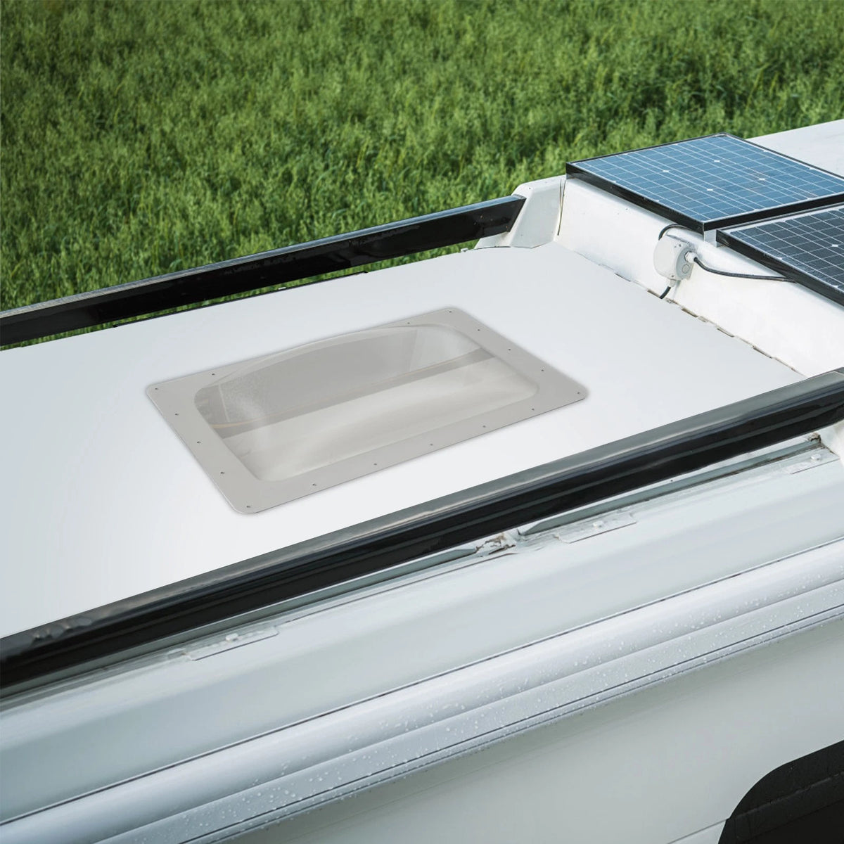 Skylight Outer Dome for Universal RV (14"x22") Smoky Color