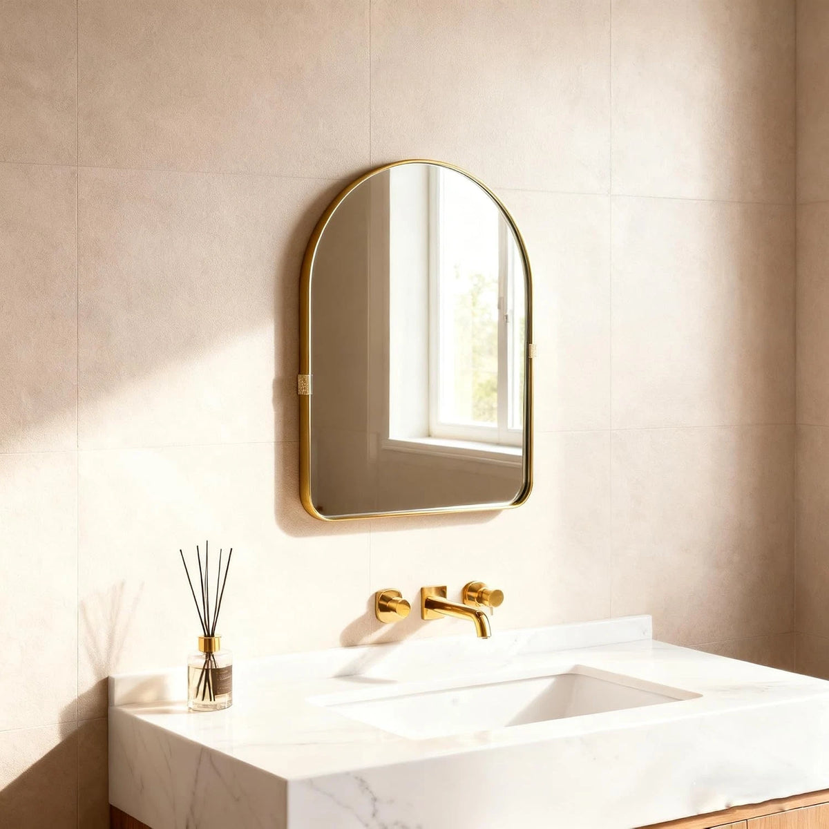 Arched Wall Mirror for Bathroom and Vanity (Wall-Mounted)